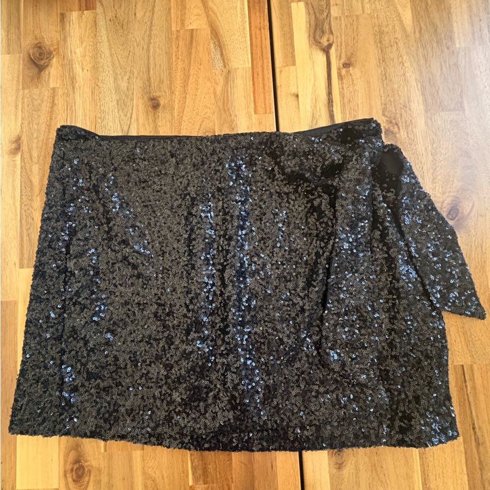 House of Harlow 1960 Midnight Sequin Pencil Skirt